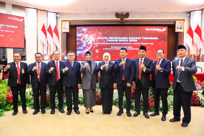 
					Direksi dan Komisaris Baru Diumumkan, Gubernur Khofifah Dorong  Bank Jatim Jadi BPD Nomor Satu di Indonesia