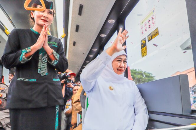 
					Gubernur Khofifah Wujudkan Aspirasi Buruh Kawasan Ngoro Industri saat May Day, Bus Trans Jatim Koridor VI Mojokerto-Sidoarjo Via Ngoro Industrial Park  Resmi Beroperasi