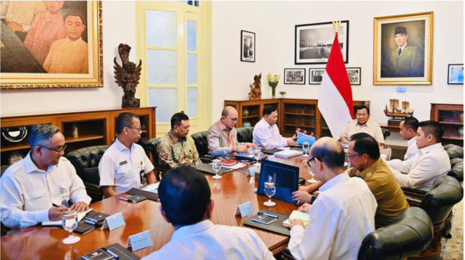 
					Lindungi Pesisir Utara Jawa, Pemerintah Siapkan Proyek Tanggul Laut Besar