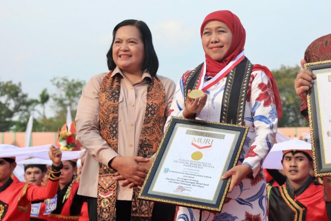 
					Jatim Tercepat Bentuk Koperasi Merah Putih, Gubernur Khofifah Tegaskan Unit Usaha KMP Harus Sinergi Dengan UKM Setempat