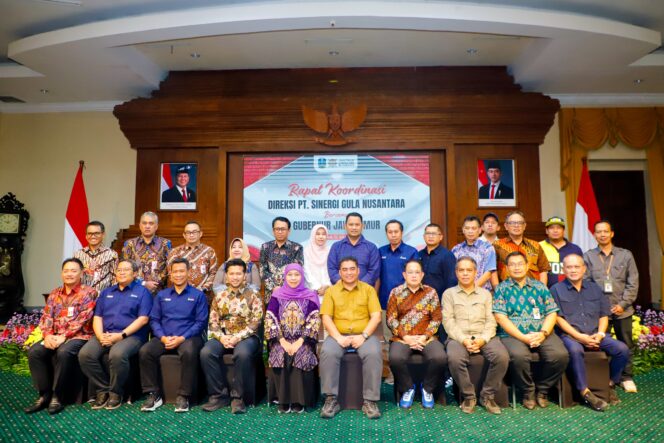 
					Menuju Swasembada Gula 2026, Gubernur Khofifah Siap Sukseskan Peremajaan Tebu Rakyat  di Jatim Terluas Nasional