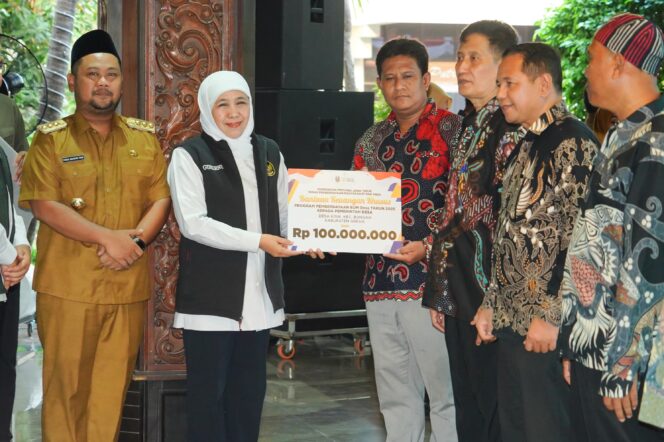 
					Bansos Jangan untuk Judol! Gubernur Khofifah Ingatkan Masyarakat  Bijak Manfaatkan Bantuan, Optimis Putus Rantai Kemiskinan di Jatim