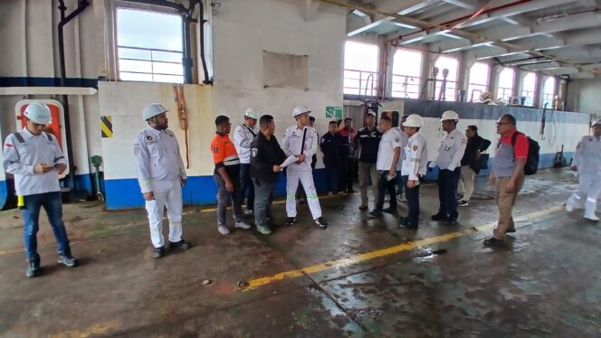 
					Pastikan Aspek Keselamatan Terpenuhi, Kemenhub Uji Petik Kapal Roro di Pelabuhan Ambon