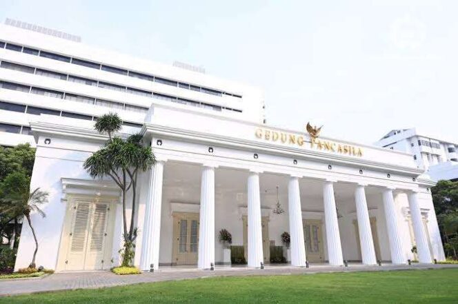 
					Hasil Diplomasi, Kemlu Pulangkan Selebgram WNI dari Myanmar