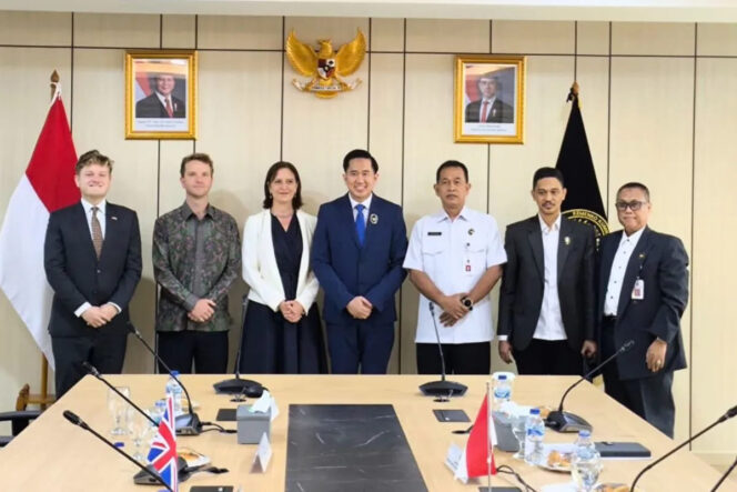 
					Perkuat Kerja Sama, RI-Inggris Bahas Rencana Dialog HAM