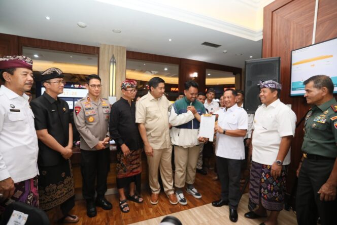 
Pastikan Layanan PBG Berlangsung Cepat dan Berkualitas, Mendagri bersama Menteri PKP Tinjau MPP Badung