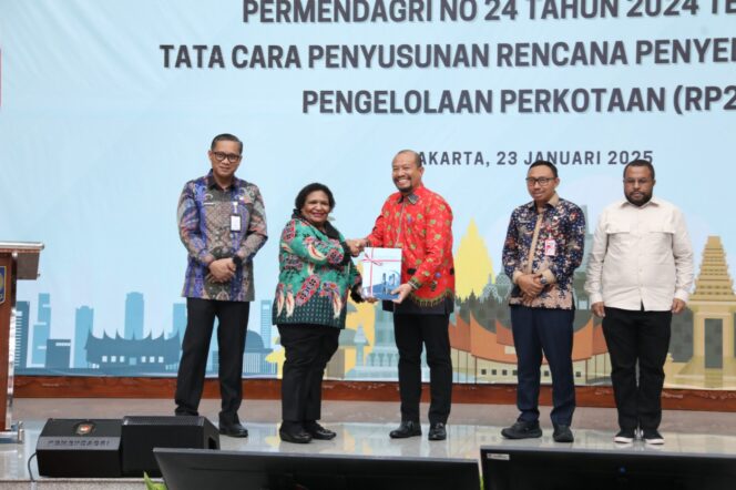 
Launching Permendagri Nomor 24 Tahun 2024, Wamendagri Ribka : Solusi Wujudkan Pembangunan Perkotaan yang Terintegrasi dan Berkelanjutan