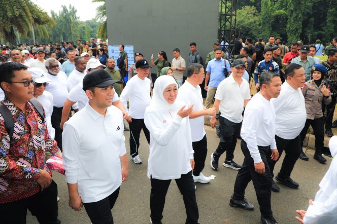
Ikuti Gladi Kotor Pelantikan Kepala Daerah-Wakil Kepala Daerah, Khofifah: Satukan Barisan Pikiran dan Program Untuk Majukan NKRI
