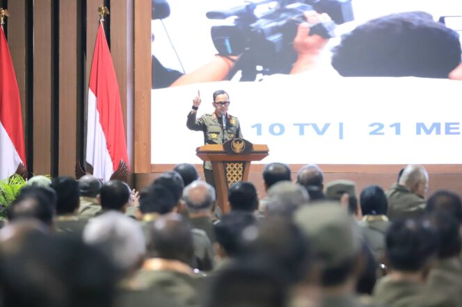 
Wamendagri Bima Tegaskan Retret Kepala Daerah untuk Tingkatkan Kapasitas Kepemimpinan