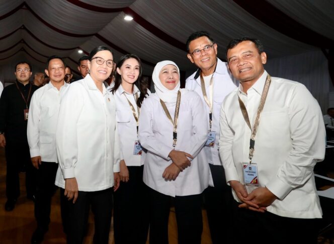 
Siapkan Strategi Innovative Financing di Tengah Kebijakan Efisiensi, Gubernur Khofifah: Pastikan Program Pembangunan Pemerintah Daerah Inline Dengan Pusat