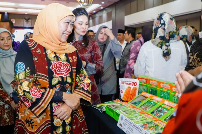 
Gubernur Khofifah Pimpin Langsung Misi Dagang Perdana 2025 di Maluku Utara, Sukses Catatkan Transaksi Final Lebih Dari 568 Miliar