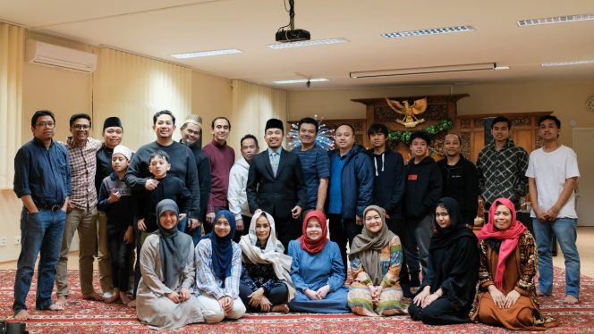 
					Juara MTQ Nasional 2020, Rahmat Taufik Sipahutar Jadi Imam di Jerman