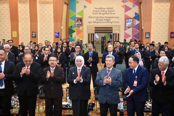 
					Gubernur Khofifah  Sampaikan Pesan ke Peserta PKA II dan III BPSDM Jatim Agar Perkuat Kapasitas Pemimpin Birokrasi Yang Adaptif, Inovatif, Solutif dan Visioner