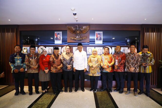 
Gubernur Khofifah dan Menteri PU  Dody Sepakat Perkuat Infrastruktur Irigasi Wujudkan Kedaulatan  Pangan di Jatim