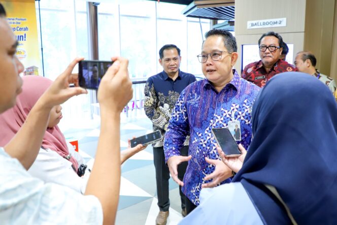 
Sekdaprov Adhy Dorong Jasa Konstruksi Jatim Jadi Tuan Rumah Di Wilayahnya Sendiri