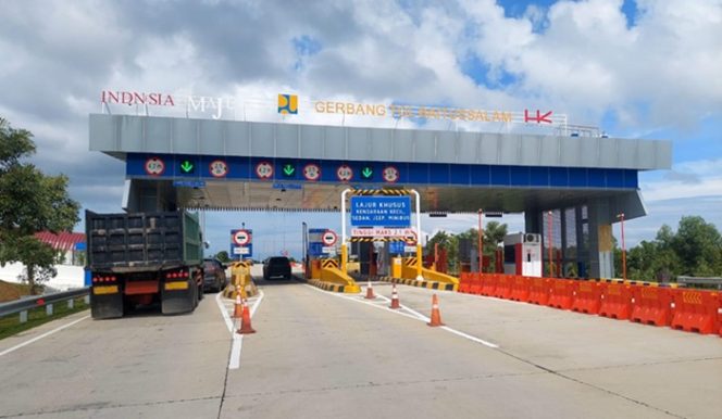 
					Dukung Kelancaran Arus Balik Lebaran 2025, HK Gratiskan Lima Ruas Tol di Sumatra