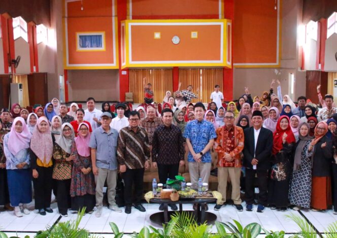 
Wagub Emil Dorong Masyarakat Maksimalkan Peluang Lewat Pembelajaran Bahasa Jepang