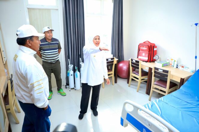 
Gubernur Khofifah Pastikan Dua Lokasi Sekolah Rakyat di Kampus Unesa Siap Beroperasi dan Ramah Disabilitas