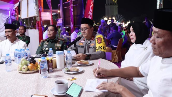 
					Kapolda Aceh dan Pangdam IM Vidcon dengan Kapolri: Situasi Idulfitri Aman dan Kondusif
