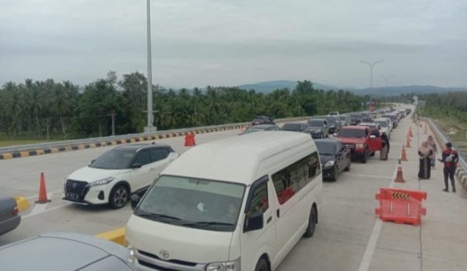 
					Tercatat 70.016 Kendaraan Lintasi Tol Sigli-Banda Aceh