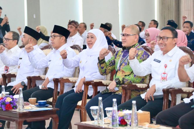 
					Gubernur Khofifah Minta Kepala Sekolah Jaga Integritas Dalam SPMB, Wujudkan Pelayanan Produktif Dan Berdampak Positif kepada Masyarakat Jawa Timur
