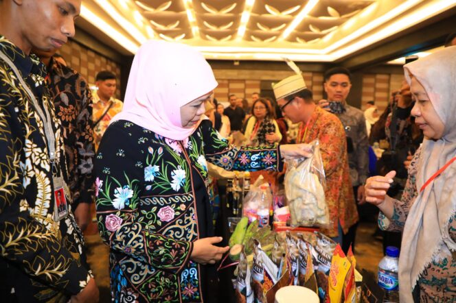 
Transaksi Misi Dagang di Kaltim Tembus Rp 1 Triliun Lebih, Gubernur Khofifah Optimis Kuatkan  Pasar Dalam Negeri