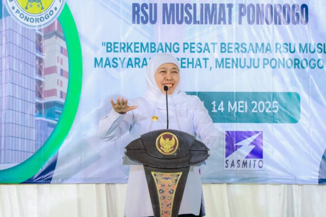 
Topping Off Gedung Gus Dur RSU Muslimat NU Ponorogo, Gubernur Khofifah Optimis Tingkatkan Kualitas Kesehatan Ibu dan Anak
