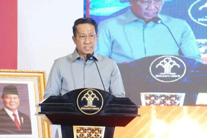 
Menkum: Eks TNI AL Ikut Operasi Militer Rusia tak Lagi Berstatus WNI