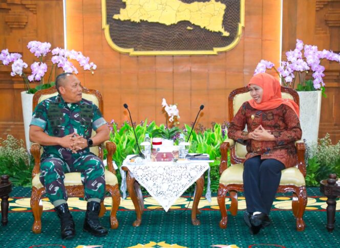 
					Rampungkan Renovasi 18 Rumah Prajurit Divif 2 Kostrad Malang, Gubernur Khofifah: Ini Bentuk Sinergitas Pemprov Jatim Dengan TNI