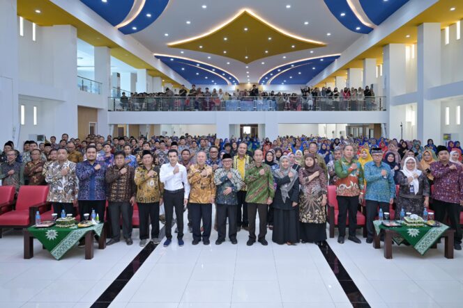 
					Kemendikdasmen Dorong Universitas Siapkan Guru Unggul lewat Prodi PPG dan S2