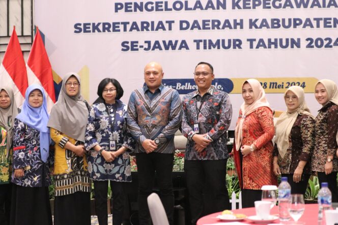 
					Aplikasi SMART Permudah Layanan Kepegawaian di Setda Pemprov Jatim