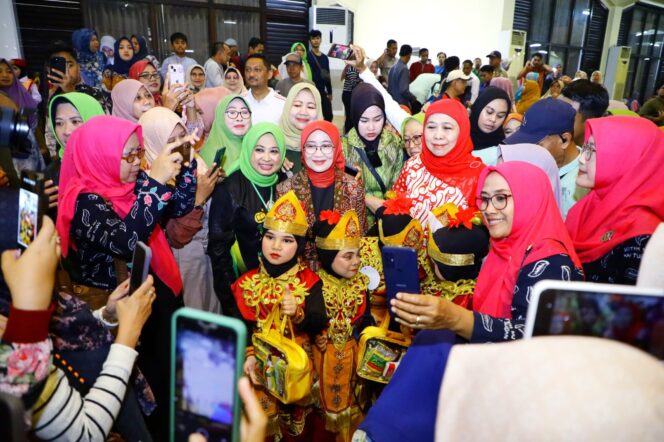 
Gubernur Khofifah  Ajak Semua Elemen menghapuskan Pekerja Anak di Jawa Timur