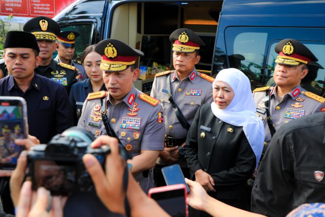 
Gubernur Khofifah Dampingi Kapolri Ziarah Makam Bung Karno: Kuatkan Semangat Nasionalisme, Jaga Persatuan dan Kesatuan NKRI