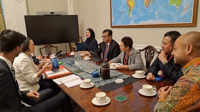 
Indonesia-Inggris Komitmen Kerja Sama Dukung Pengembangan Ekosistem AI dan Talenta Digital