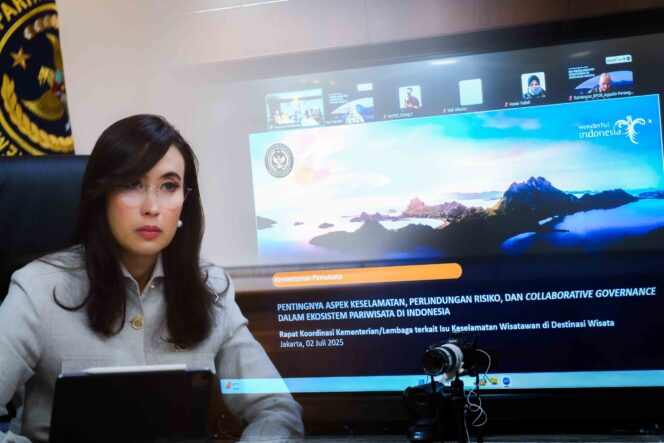 
Kemenpar Susun Roadmap Keselamatan Wisata 2025-2030 untuk Wujudkan Zero Accident