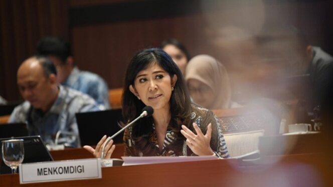 
Pemerintah Pastikan tidak Ada Rencana Batasi WhatsApp Call dan VoIP