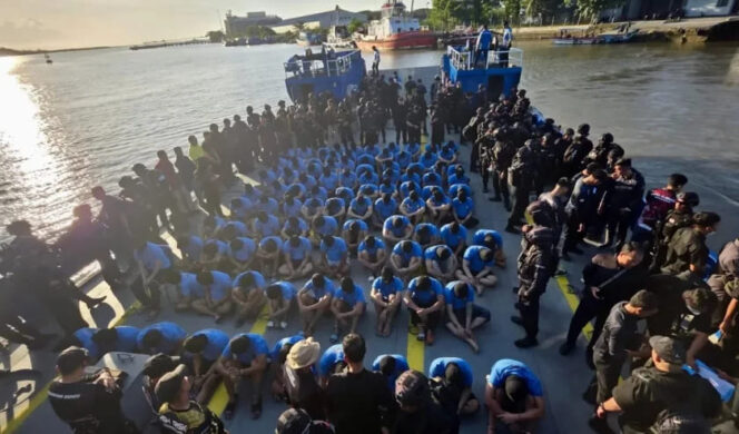 
Pulihkan Mental, 1.300 Napi Risiko Tinggi Dipindahkan ke Nusakambangan