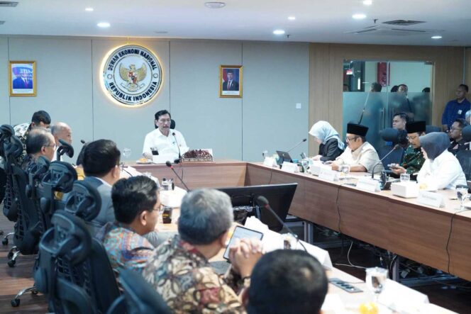 
Pemerintah Luncurkan Implementasi Digital Public Infrastructure (DPI), Fokus Digitalisasi Bansos dan Perizinan Usaha