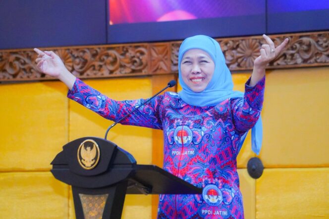 
Gubernur Khofifah Pastikan Pemprov Jatim Siap Kawal Status Kepegawaian Perangkat Desa