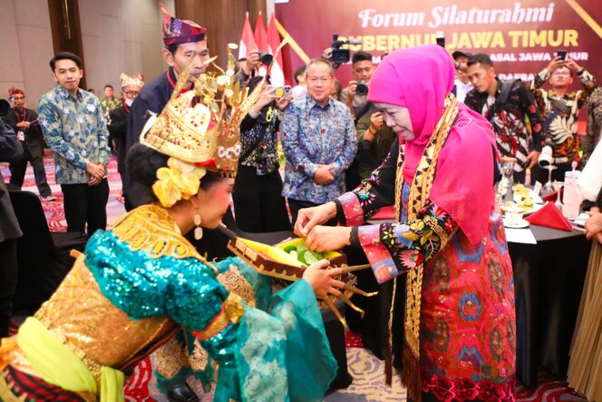 
					Perkuat Sinergi Antarprovinsi, Gubernur Khofifah Ajak Masyarakat Lampung Asal Jatim  Guyub Rukun Penuh Persaudaraan dan Persatuan