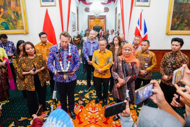 
Gubernur Khofifah Apresiasi Dukungan Pemerintah Inggris Perkuat Transformasi Transportasi Publik Di Jatim