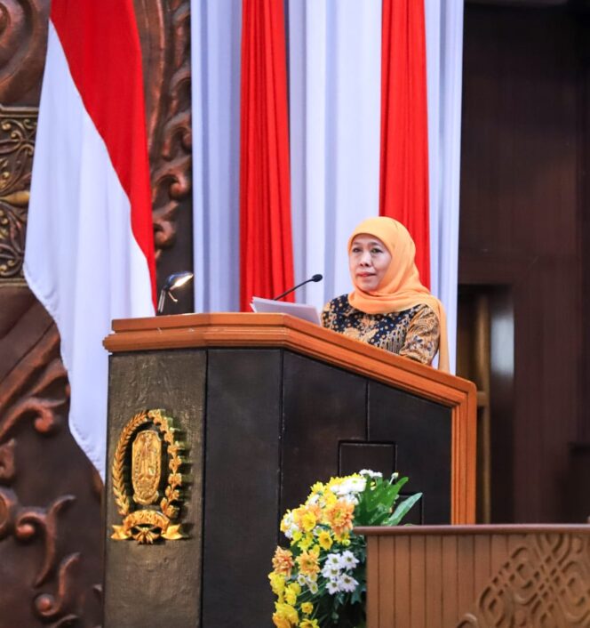 
					Gubernur Khofifah Sampaikan Jawaban Eksekutif Raperda P-APBD 2025, Fokus Mandatory Spending serta Dorong Kesejahteraan dan Kemandirian Ekonomi Masyarakat