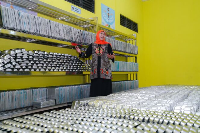 
					Gubernur Khofifah Tinjau  Tambahan SPPG Ponpes Al Anwar, Perluas Distribusi Makan Bergizi Gratis di Bangkalan