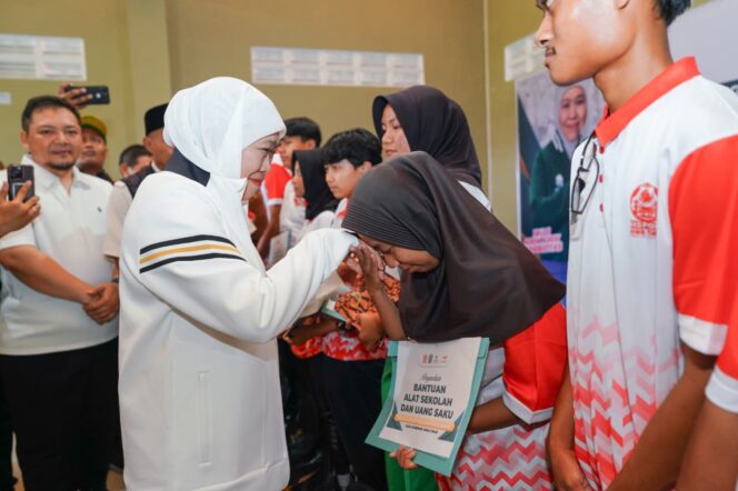 
					Gubernur Khofifah Tunjukkan Kepedulian Nyata kepada Atlet Paralimpik, Jatim Jadi Simbol Peradaban Inklusif