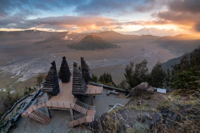 
					Gubernur Khofifah: Jaga Bromo Tetap Lestari dan Sakral, Hormati Alam dan Kearifan Lokal