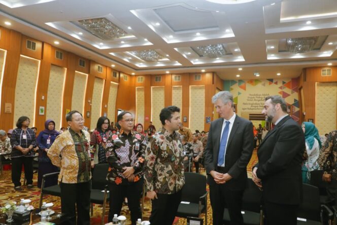 
					Dihadiri Dirjen Keuangan Daerah dan Akademisi Monash, Leadership Forum #3 BPSDM Jatim Disambut Antusias