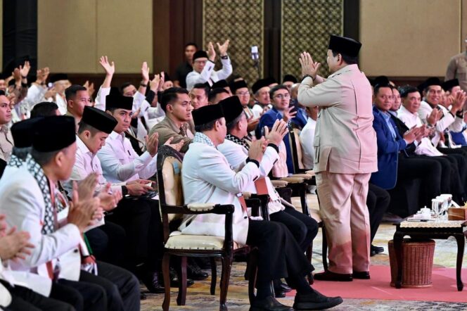 
Presiden Prabowo Hadiri Penutupan Munas PKS, Ajak Semua Pihak Jaga Persatuan Bangsa