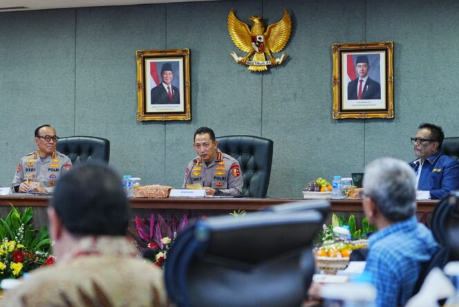 
Polri Libatkan Pakar dan Akademisi dalam Rapat Akselerasi Transformasi