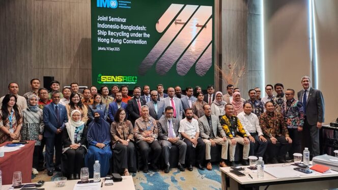 
Indonesia-IMO Gelar Seminar Internasional Daur Ulang Kapal di Jakarta