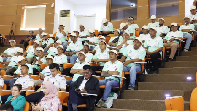 
Tekan Angka Kecelakaan, Ditjen Hubdat Gelar Bimtek dan Kompetisi Pengemudi Angkutan Barang